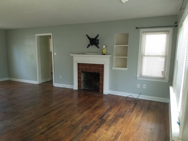 Main Living Space - 645 Mitchell Ave