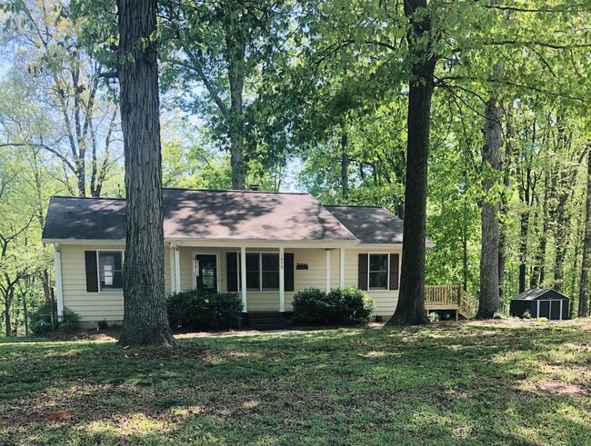 Photo - 1070 Acorn Ct