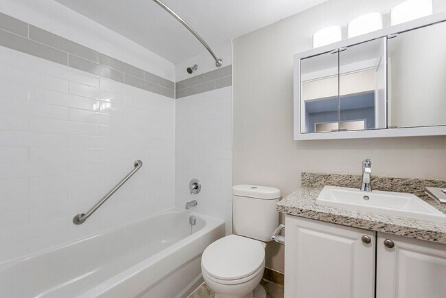 Photo - The Lamplighter