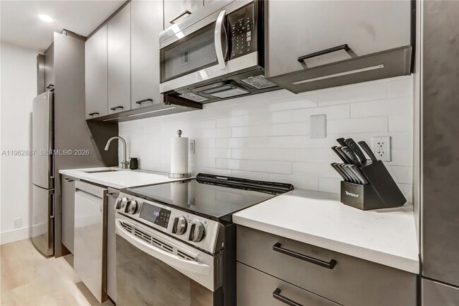 Photo - 1000 West Ave Unit 506