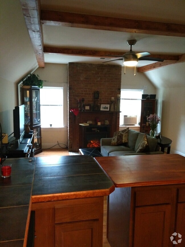 Building Photo - 5518 Stanton Ave Unit 3 Rental