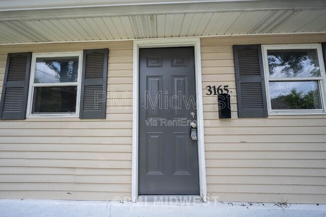 3165 Station St Unidad A