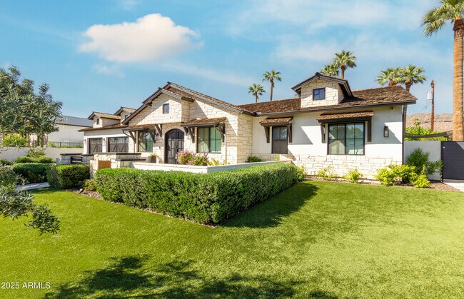 Photo - 5612 E Calle Del Paisano