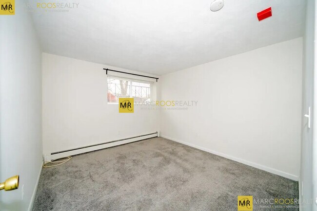 Photo - 360 Market St Unidad B4 Rental