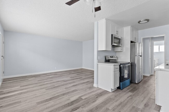 Building Photo - 425 Gaviota Ave Rental