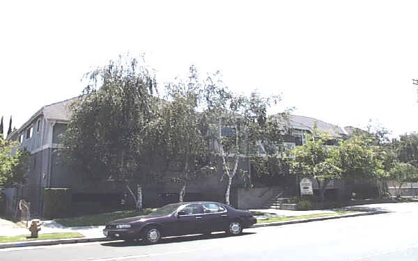 15000 Burbank Blvd