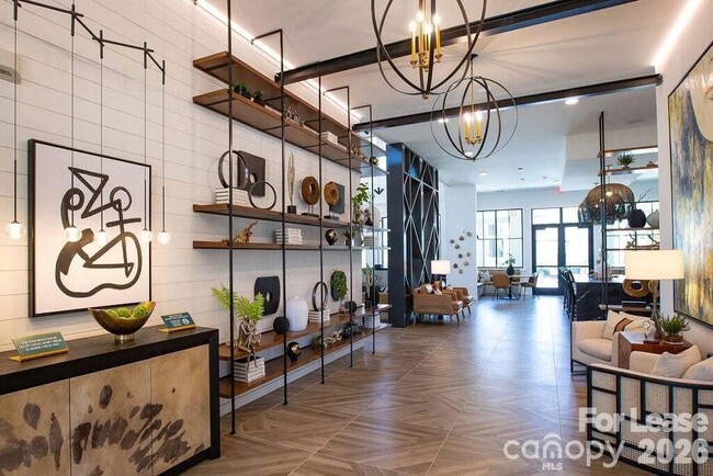 Photo - 102 Kennedy Rdg Wy Unit Alexander