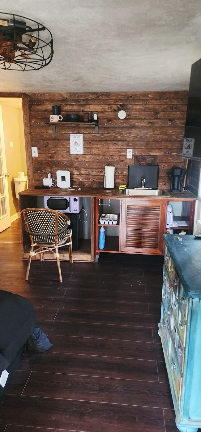 Photo - 3737 Maywood Ave Unit 2