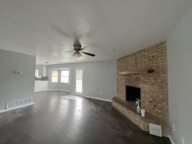 Photo - 2327 Tiffany Dr