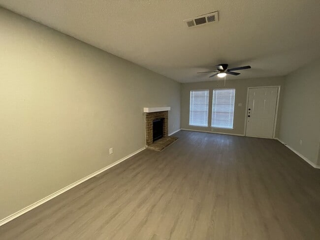 Photo - 2505 Indigo Ln