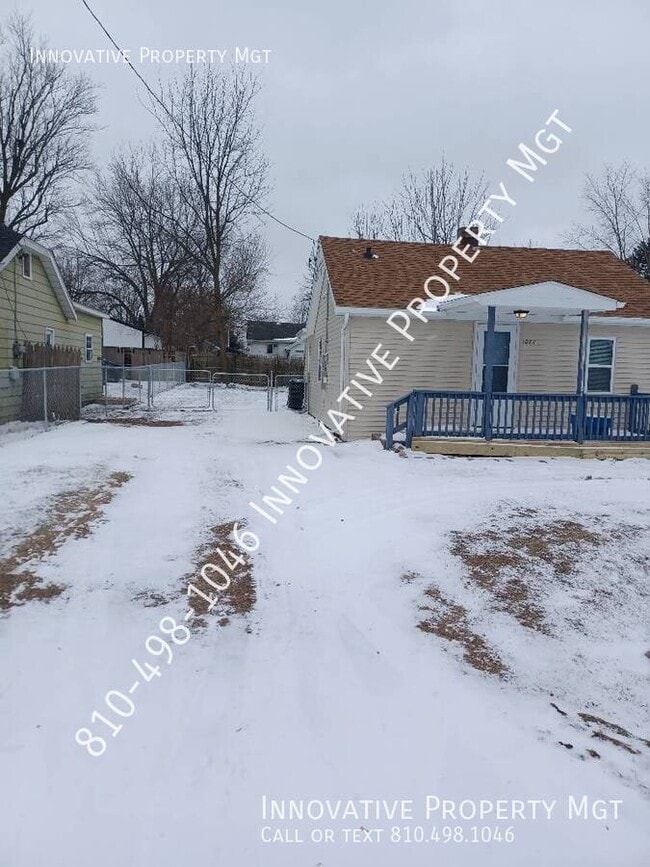 Photo - 1077 W Bergin Ave