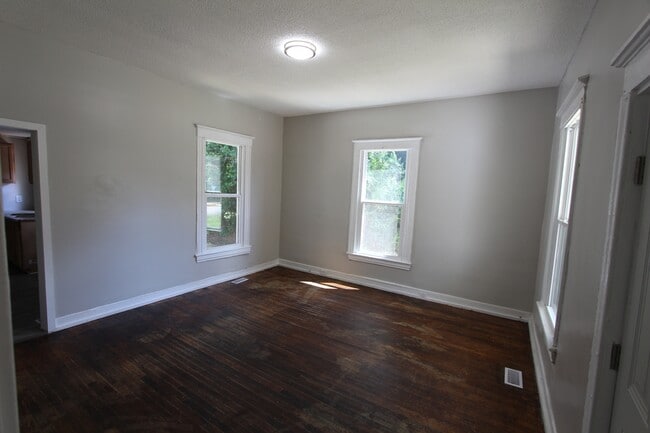 Photo - 215 Stewart Ave