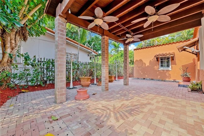 Photo - 1110 Pizarro St