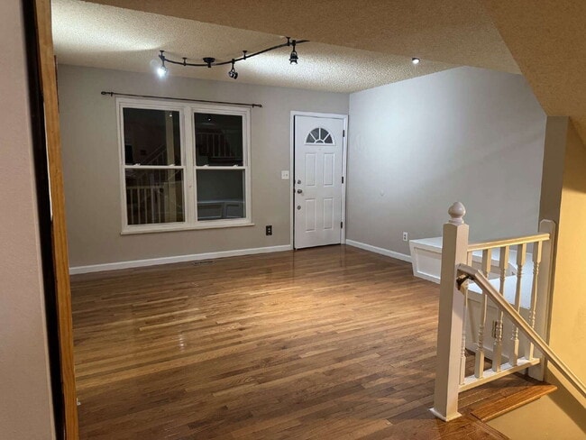 Photo - 150 N Carlton St