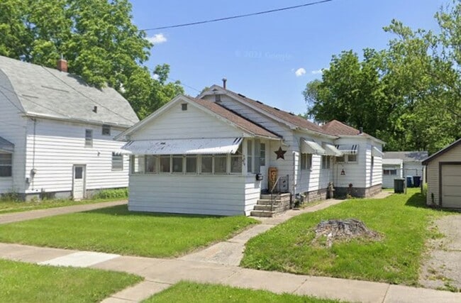 Photo - 3 bedroom, 1 bath home in Waterloo
