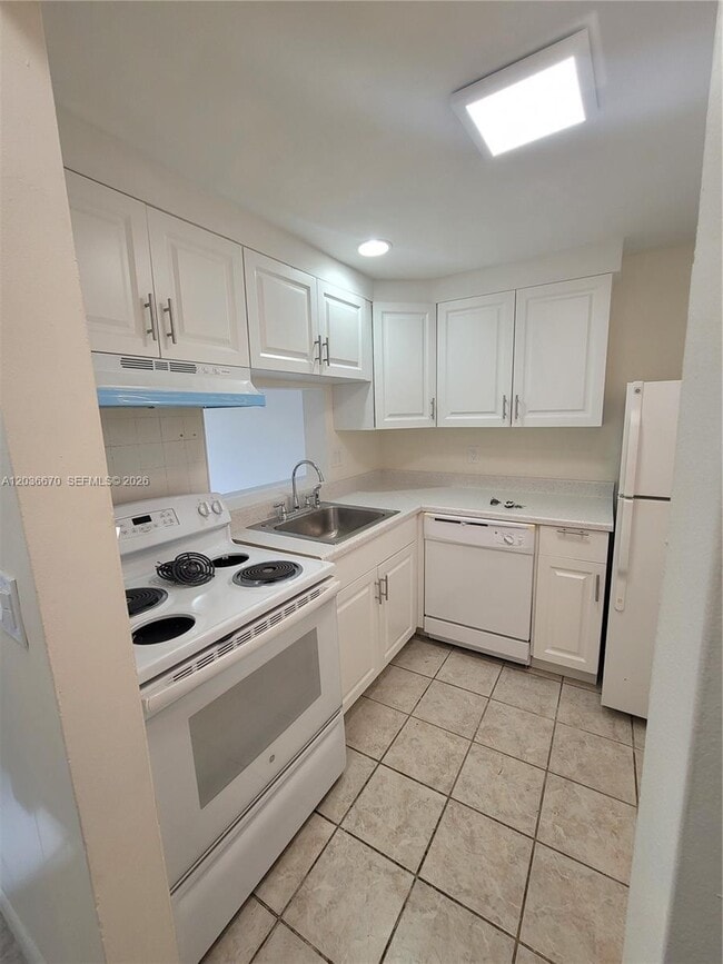 Photo - 2800 NW 56th Ave Unidad E401