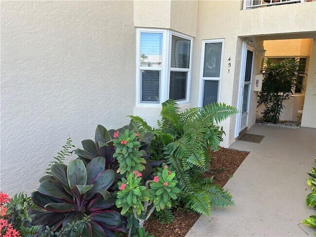 Photo - 451 Grove Isle Cir Unidad 451