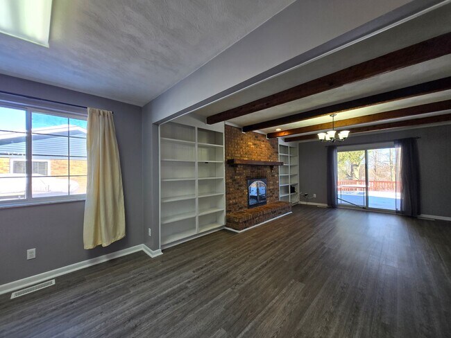 Photo - Spacious 5-Bedroom Family Home