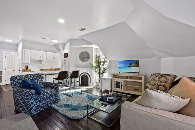 Photo - 1319 S 2nd St Unit 3