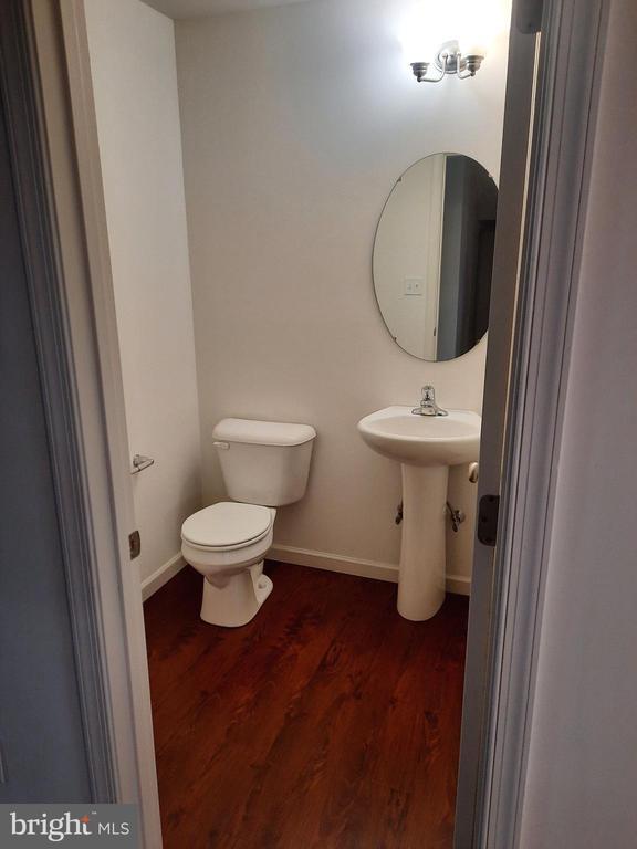 Photo - 704 Admiral's Quay Dr