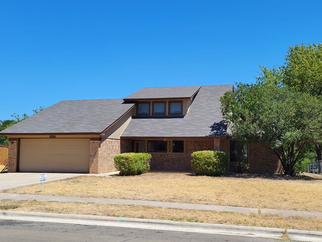 Photo - Spacious 3 Bedroom Available NOW!