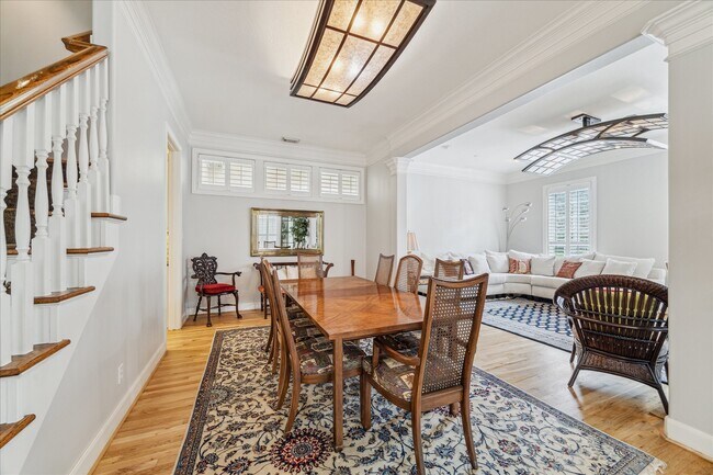 Photo - 523 Archwood Trail