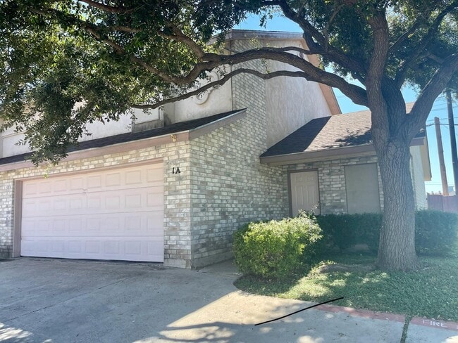 Photo - 8801 McPherson Rd Unidad A1