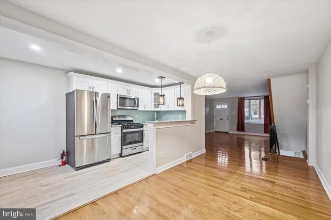 Photo - 650 Magnolia Ave