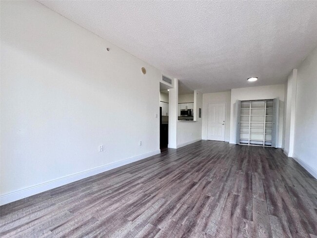 Photo - 7707 NW 7th St Unit 2-907
