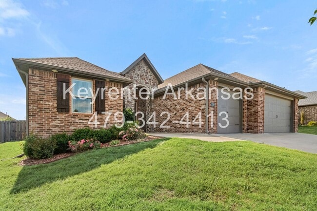 Photo - Come home to this stunning 4 bed/2 bath split floorplan home in Centerton!