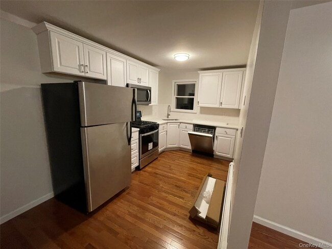 Photo - 27 Neperan Rd Unit 2R
