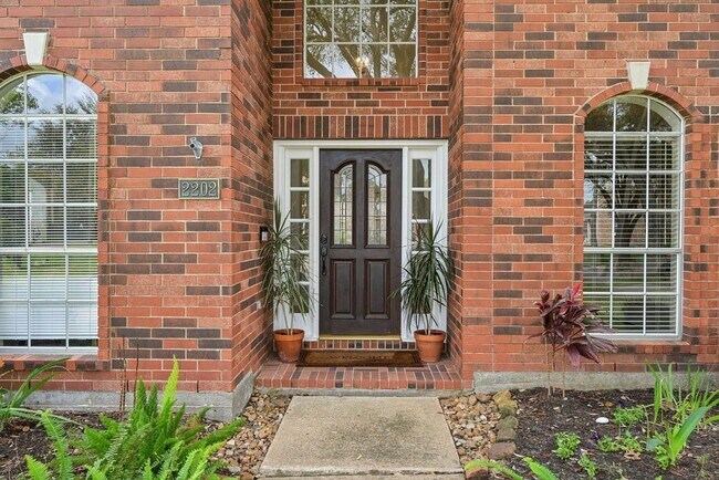 Photo - 2202 Castle Bay Dr
