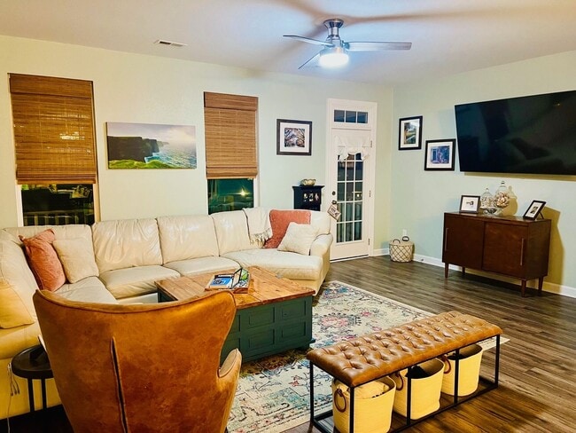 Photo - 9556 21st Bay St