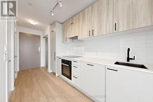 Photo - 5 Quarrington Ln Unit 2706