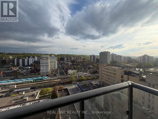 Photo - 75 James St S Unit 1607
