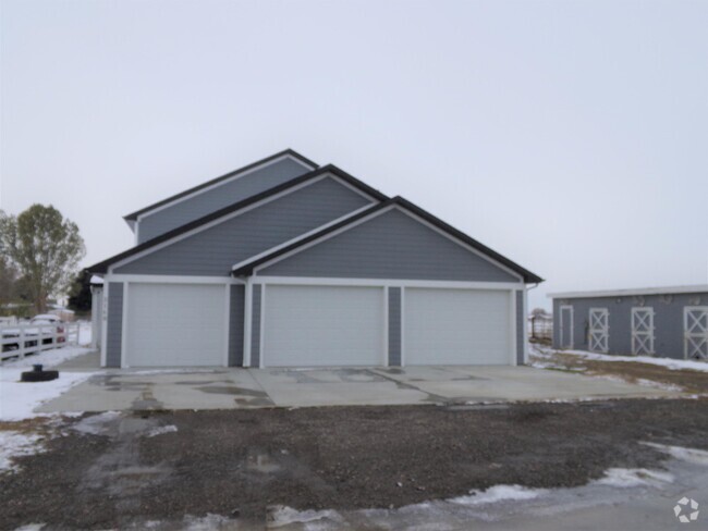 Building Photo - 2148 Walter Rd Rental