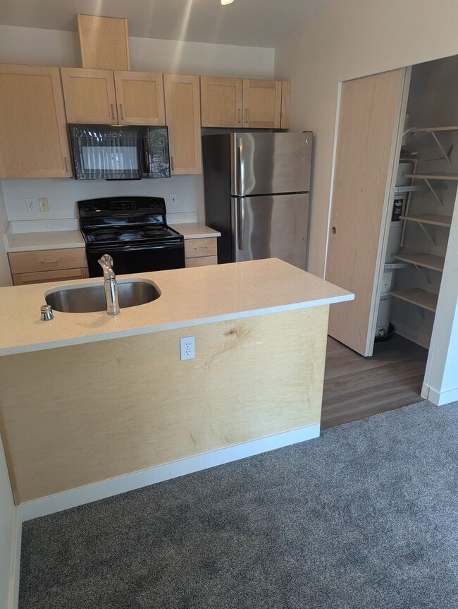 Photo - Westminster Towers