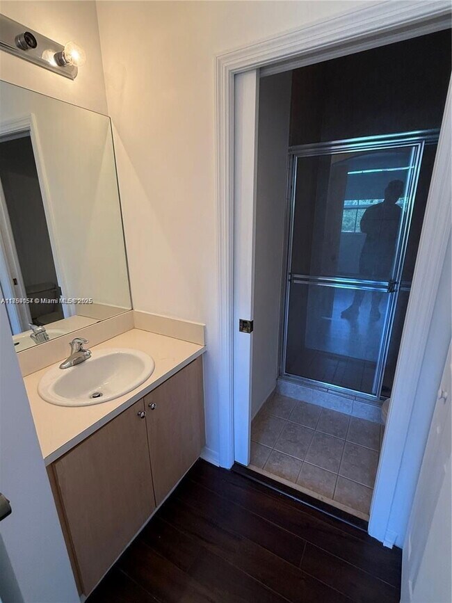 Photo - 906 SW 143rd Ave