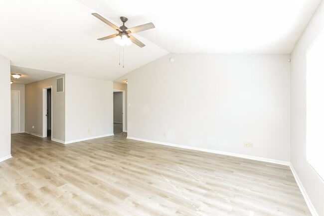 Photo - 2989 Hearthside Dr