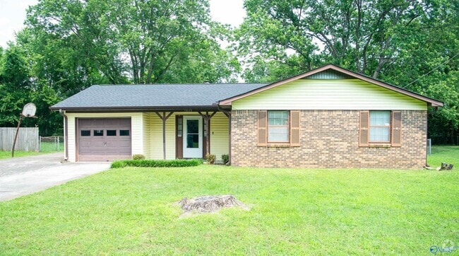Building Photo - 3808 Timbercrest Dr NW Rental