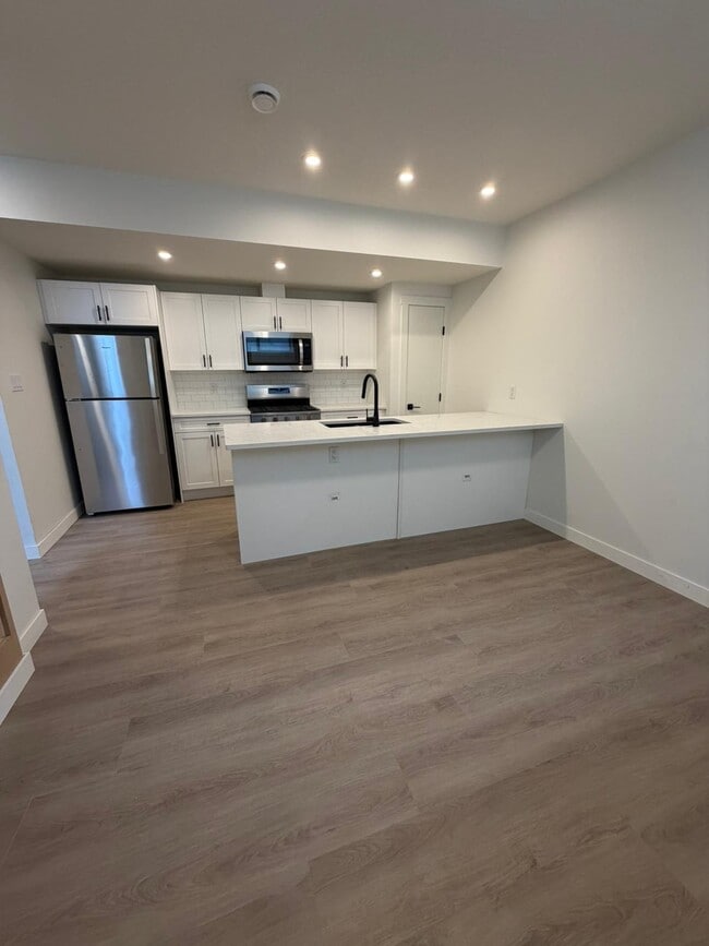 Photo - 14019-14104 Avenue Northwest - 1 Ave