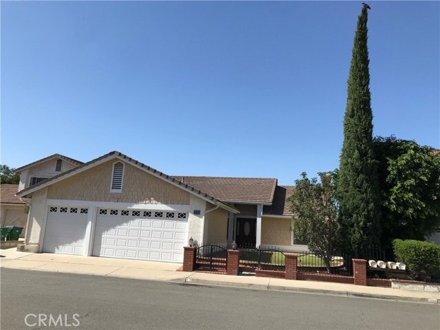 Building Photo - 3 Morris Rd