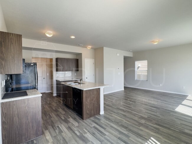 Photo - Beautiful 3 Bedroom New Build