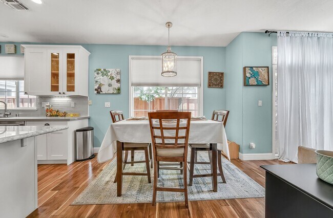 Photo - Beautifully updated 3-bedroom home close t...