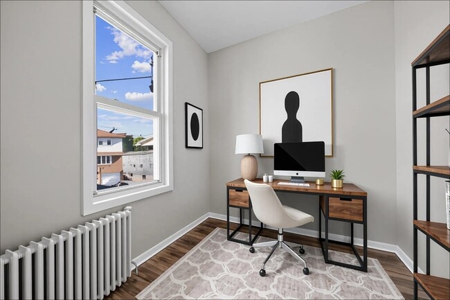 Photo - 34 W 18th St