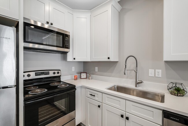 Pinnacle Ridge Apartments