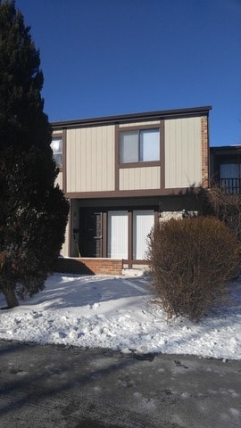 Photo - 484 Poplar Dr Townhome