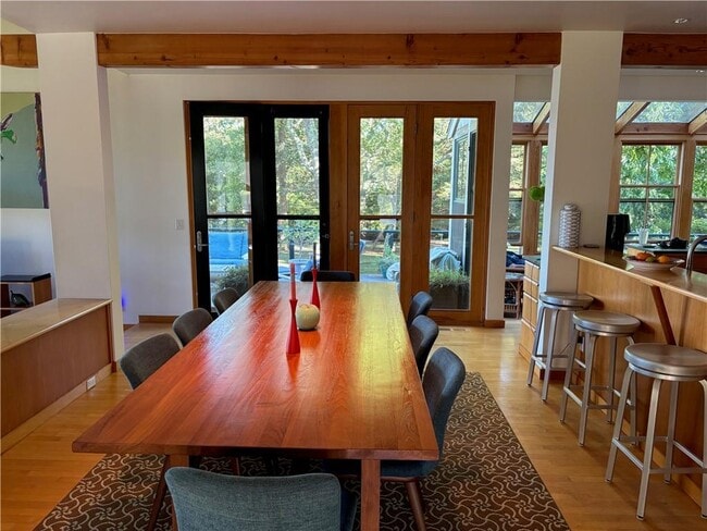 Photo - 192 Racquet Rd