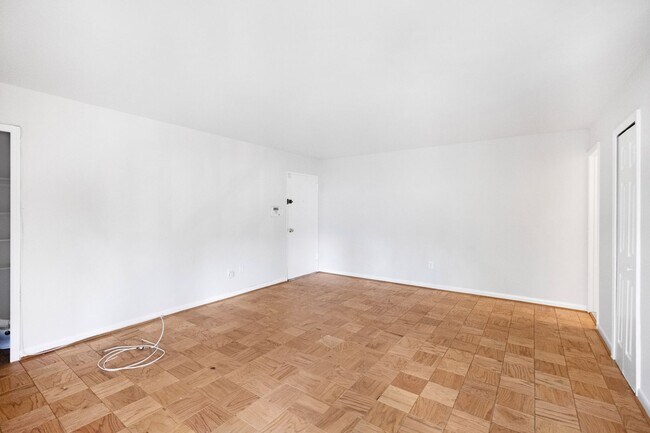 Photo - Lovely 2 BR/1.5 BA 2-Level Condo in Silver...