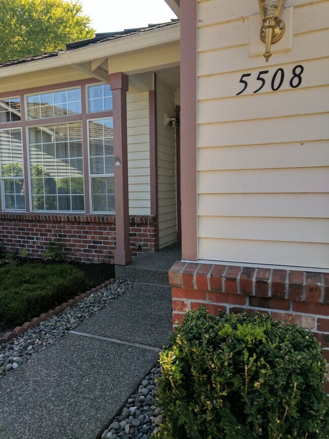 Updated 3 Bedroom Marysville Home Availabl... - Updated 3 Bedroom Marysville Home Availabl...